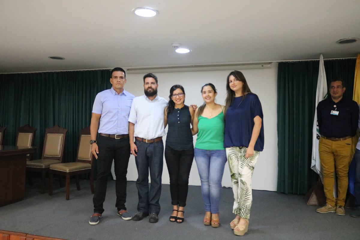 Cada club es diseñado y liderado por dos instructores expertos en el área, fomentando así la colaboración entre investigadores o innovadores en Colombia y en el exterior.